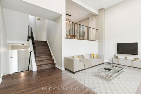 Photo 5 at 29 - 15 Huntingwood Drive, L'Amoreaux, Toronto