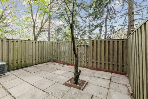 Photo 32 at 29 - 15 Huntingwood Drive, L'Amoreaux, Toronto