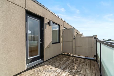 Photo 30 at 19 Thomas Mulholland Drive, CFB, Toronto
