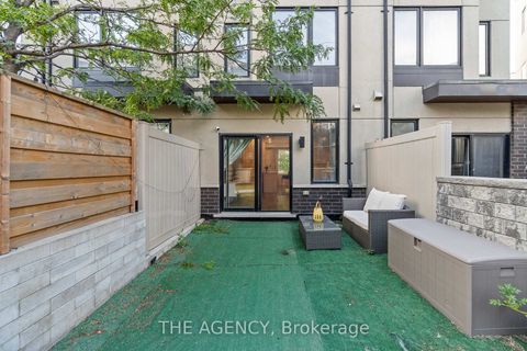 Photo 36 at 19 Thomas Mulholland Drive, CFB, Toronto