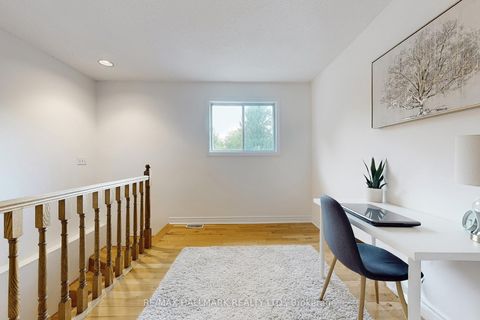 Photo 16 at 6 Gradwell Drive, Cliffcrest, Toronto