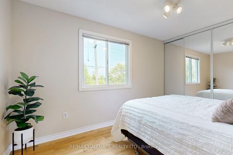 Photo 22 at 6 Gradwell Drive, Cliffcrest, Toronto