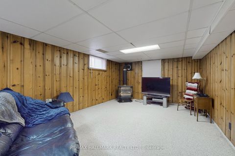 Photo 26 at 6 Gradwell Drive, Cliffcrest, Toronto