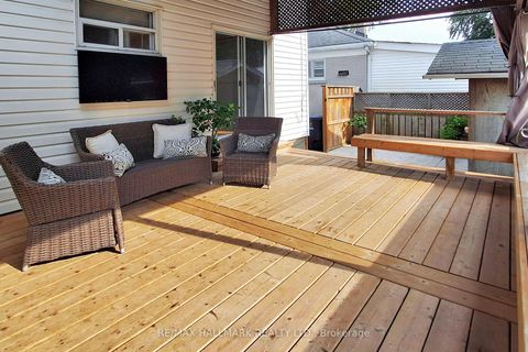 Photo 34 at 6 Gradwell Drive, Cliffcrest, Toronto