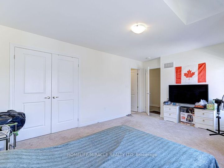 Photo 28 at 8 Jenwood Crescent, Wellington North, Brampton