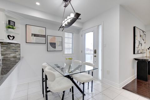 Photo 9 at 2 Bestview Crescent, Rural Vaughan, Vaughan Photo 9 at 2 Bestview Crescent, Rural Vaughan, Vaughan