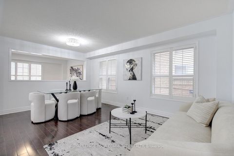Photo 17 at 2 Bestview Crescent, Rural Vaughan, Vaughan