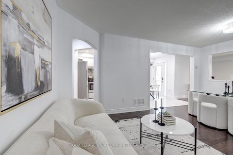Photo 19 at 2 Bestview Crescent, Rural Vaughan, Vaughan