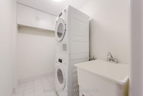 Photo 18 at 188 McCaul Street, Chinatown, Toronto