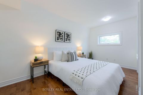 Photo 21 at 188 McCaul Street, Chinatown, Toronto