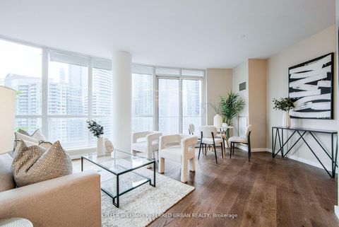 Photo 10 at 2501 - 218 Queens Quay W, Waterfront Communities C1, Toronto