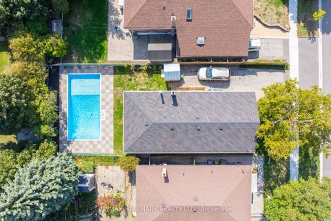 Photo 31 at 7 Wagner Drive, West Hill, Toronto