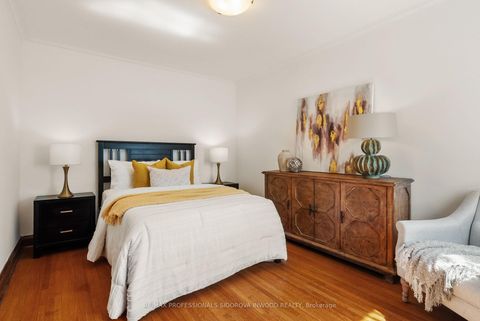 Photo 4 at 38 Warren Crescent, Lambton Baby Point, Toronto