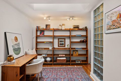 Photo 23 at 38 Warren Crescent, Lambton Baby Point, Toronto