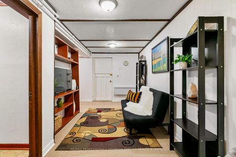 Photo 30 at 38 Warren Crescent, Lambton Baby Point, Toronto
