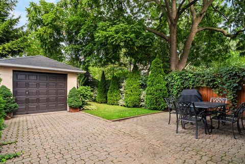 Photo 34 at 38 Warren Crescent, Lambton Baby Point, Toronto