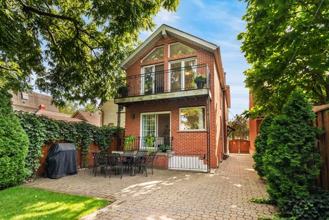 Photo 35 at 38 Warren Crescent, Lambton Baby Point, Toronto