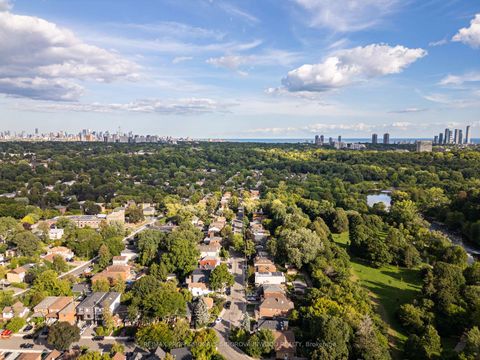 Photo 38 at 38 Warren Crescent, Lambton Baby Point, Toronto