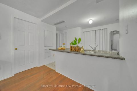 Photo 12 at 38 - 42 Pinery Trail, Malvern, Toronto