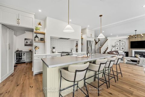 Photo 10 at 46 Tyndale Road, South Shore, Barrie