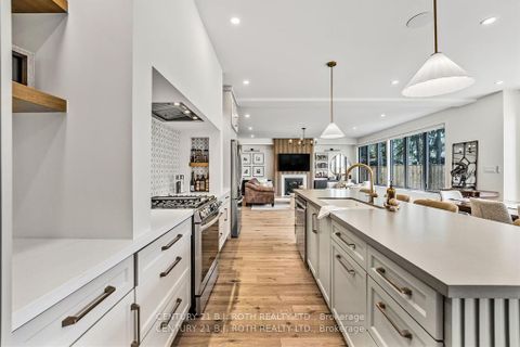 Photo 11 at 46 Tyndale Road, South Shore, Barrie