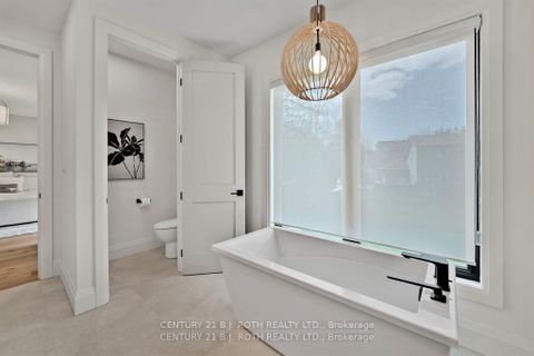Photo 23 at 46 Tyndale Road, South Shore, Barrie
