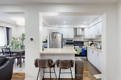 Photo 11 at 44 - 30 Dundalk Drive, Dorset Park, Toronto