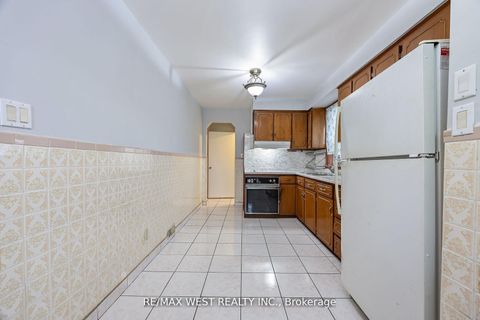 Photo 4 at 47 Brawley Avenue, City Centre West, Toronto