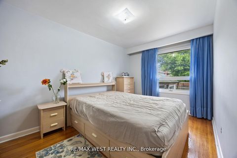 Photo 14 at 47 Brawley Avenue, City Centre West, Toronto