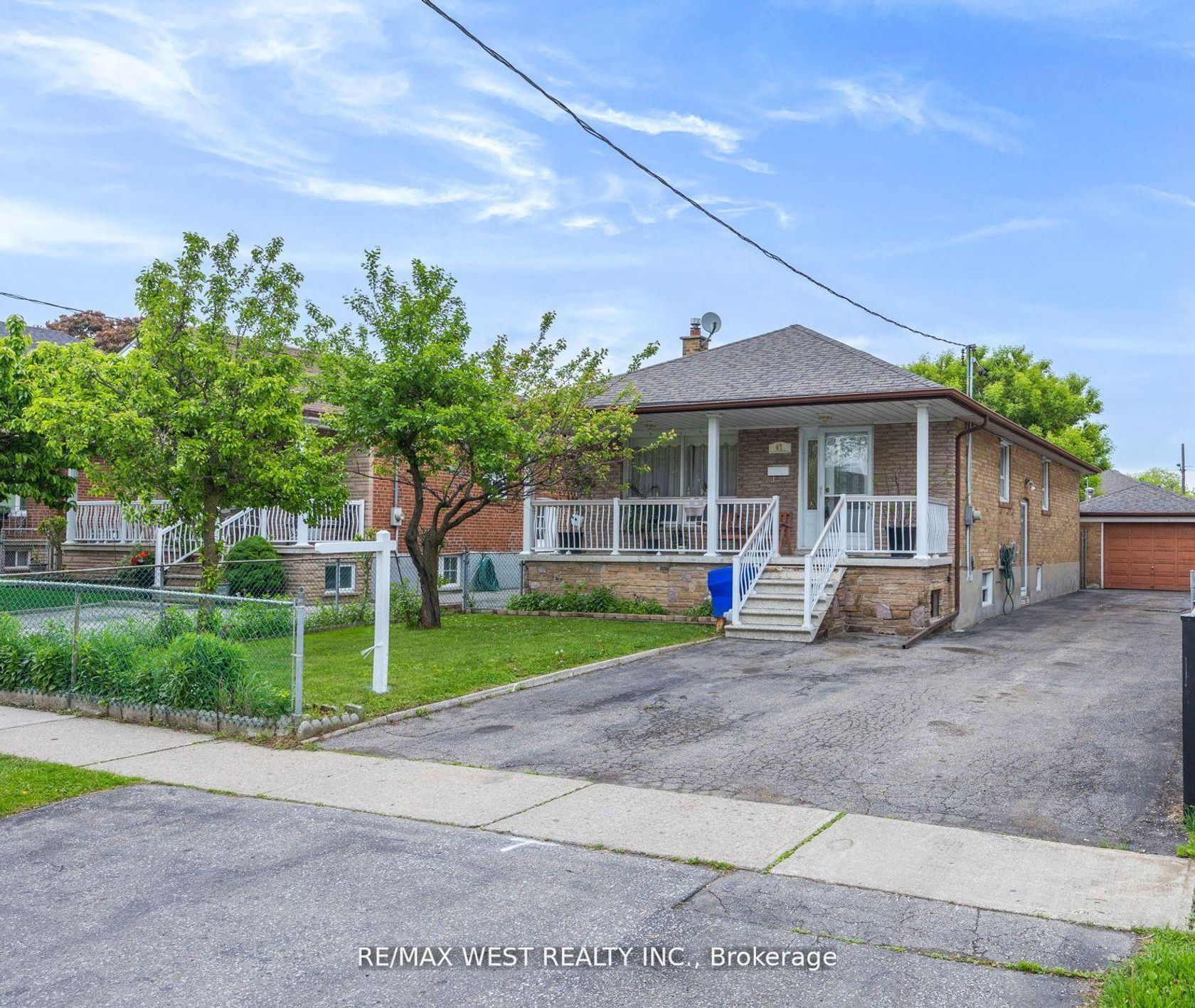 47 Brawley Avenue, City Centre West, Toronto 