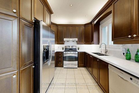 Photo 11 at 237 Woodspring Avenue, Woodland Hill, Newmarket