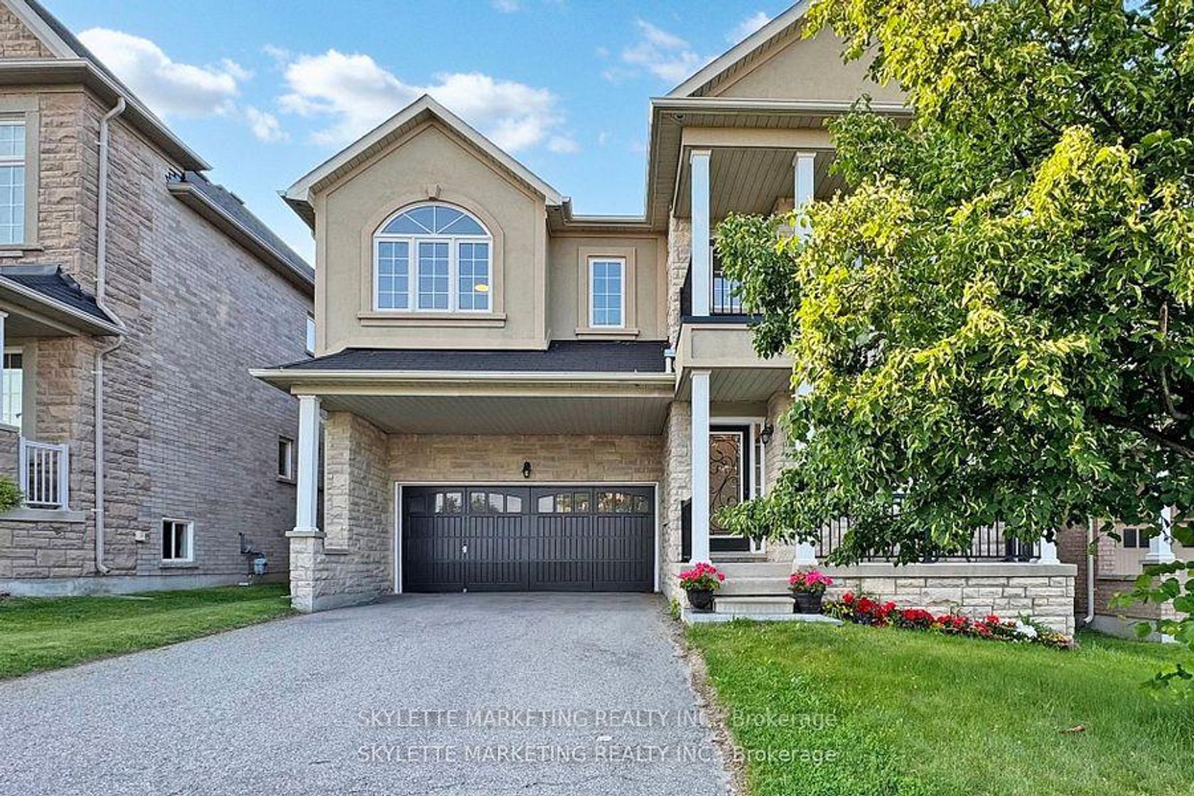 237 Woodspring Avenue, Woodland Hill, Newmarket photo number 2