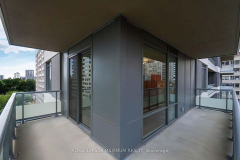 Photo 16 at 719 - 50 Dunfield Avenue, Mount Pleasant East, Toronto