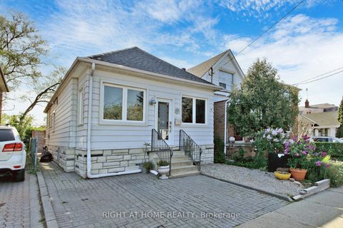 Photo 1 at 53 Sixteenth Street, New Toronto, Toronto