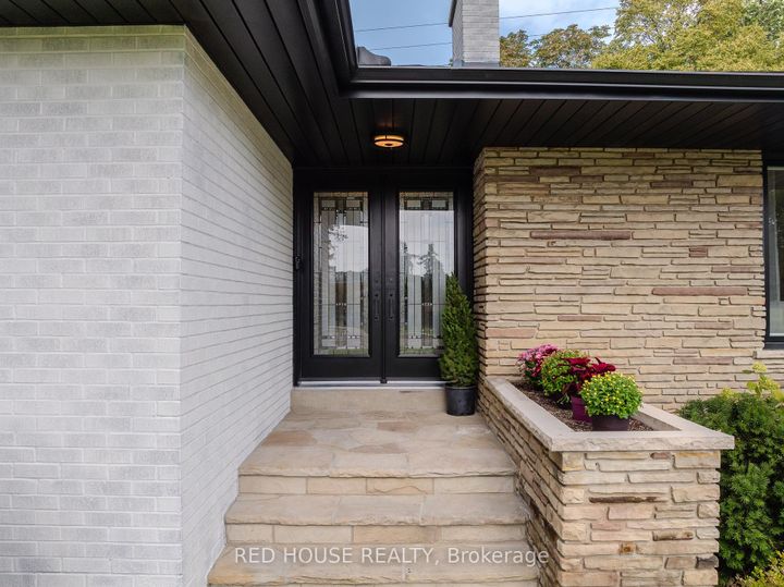 Photo 9 at 1253 Melton Drive, Lakeview, Mississauga
