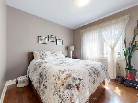 Photo 17 at 34 Droxford Avenue, Maryvale, Toronto