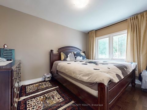 Photo 20 at 34 Droxford Avenue, Maryvale, Toronto