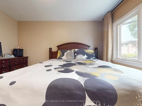 Photo 21 at 34 Droxford Avenue, Maryvale, Toronto