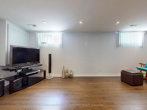 Photo 31 at 34 Droxford Avenue, Maryvale, Toronto