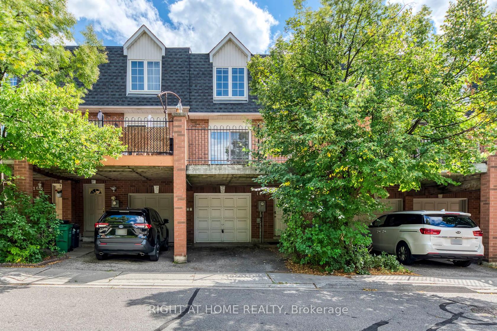 14 - 4991 Rathkeale Road, East Credit, Mississauga 