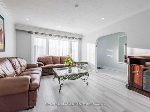 Photo 5 at 17 Dorchester Drive, Clanton Park, Toronto