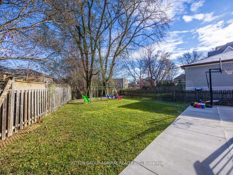 Photo 37 at 17 Dorchester Drive, Clanton Park, Toronto