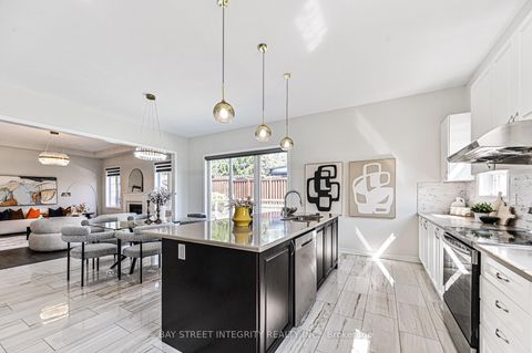 Photo 16 at 123 Mitchell Place, Glenway Estates, Newmarket