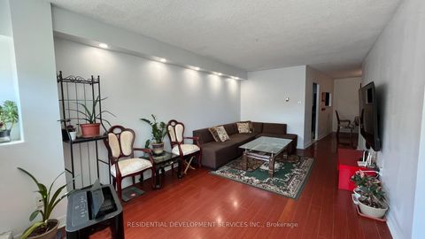 Photo 5 at 201 - 2050 Bridletowne Circle, L'Amoreaux, Toronto
