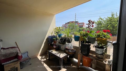 Photo 6 at 201 - 2050 Bridletowne Circle, L'Amoreaux, Toronto