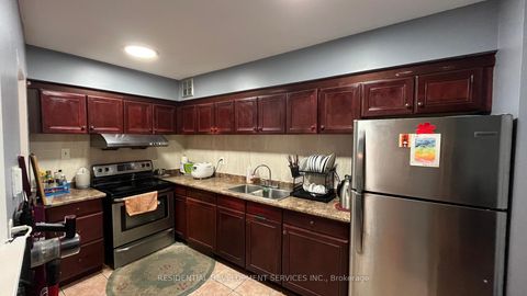 Photo 10 at 201 - 2050 Bridletowne Circle, L'Amoreaux, Toronto
