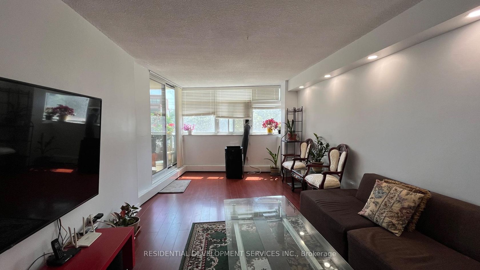 201 - 2050 Bridletowne Circle, L'Amoreaux, Toronto 