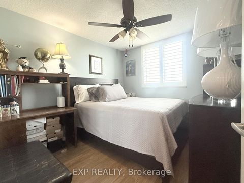 Photo 13 at 9 - 5 San Romano Way, Black Creek, Toronto