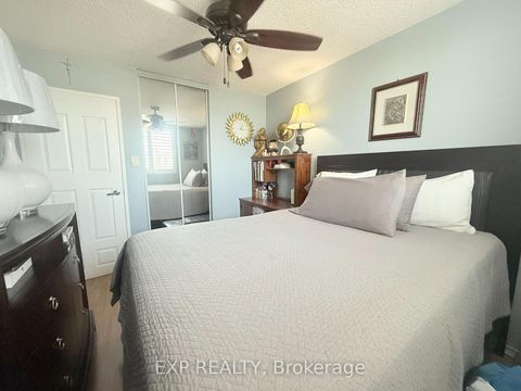 Photo 14 at 9 - 5 San Romano Way, Black Creek, Toronto