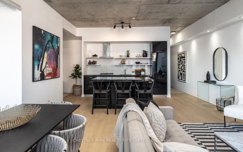 Photo 3 at 1014 - 560 King Street W, Waterfront Communities C1, Toronto
